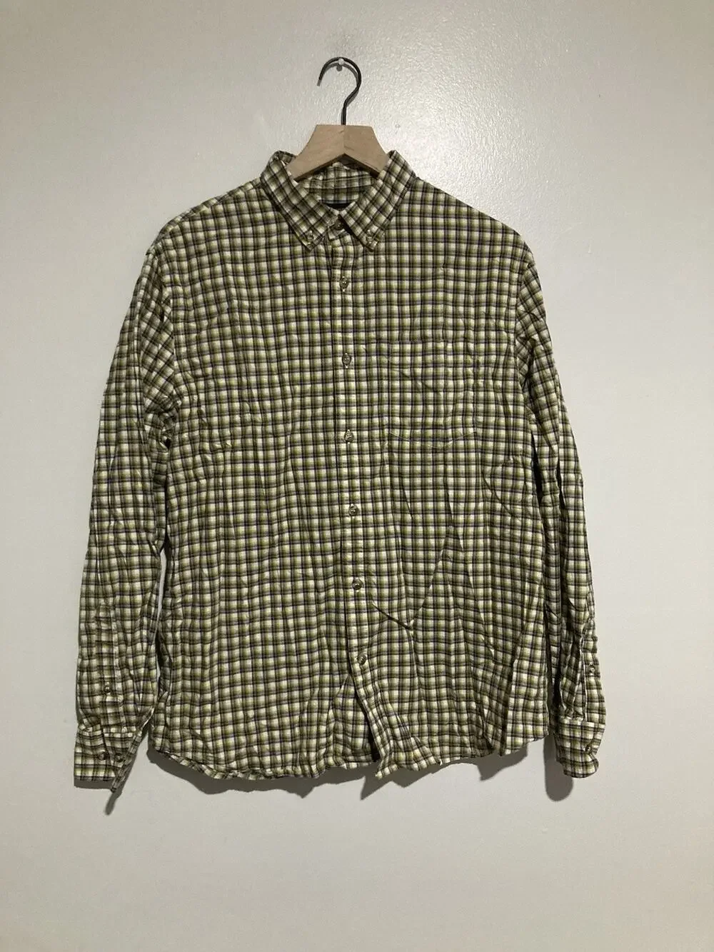 BANANA REPUBLIC MENS PINK PLAID BUTTON DOWN SHIRT Large UNTUCKED FIT
